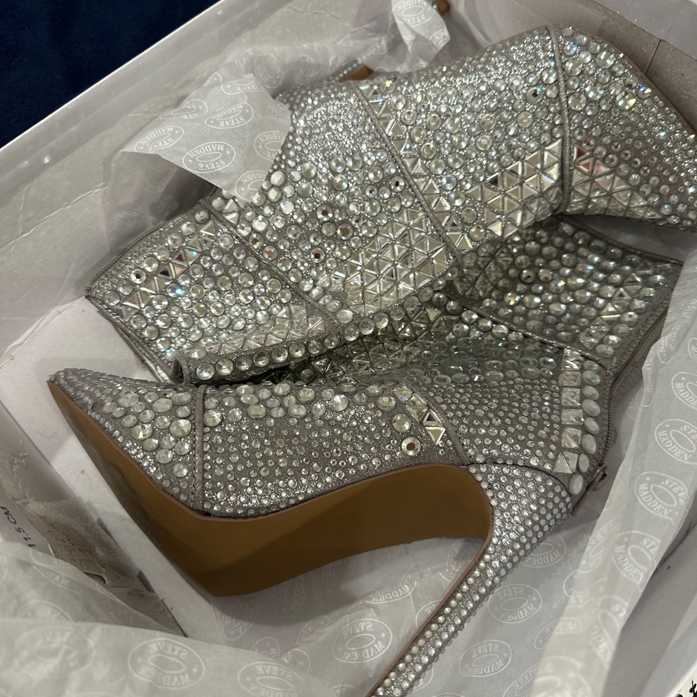 Steven Madden Rhinestone Shiny Boot Pump Heels